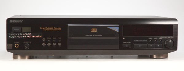 Sony CDP-XE900 CD-Player in schwarz